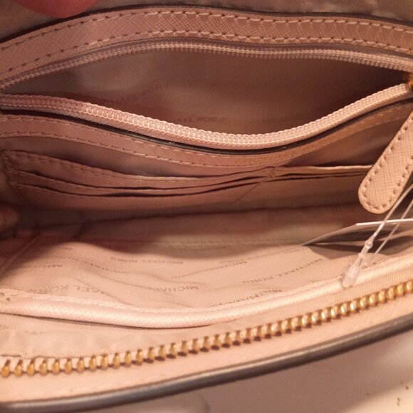 NWT MICHAEL KORS Jet Set Soft Pink Saffiano Leather Convertible Clutch-Crossbody - Picture 13 of 13